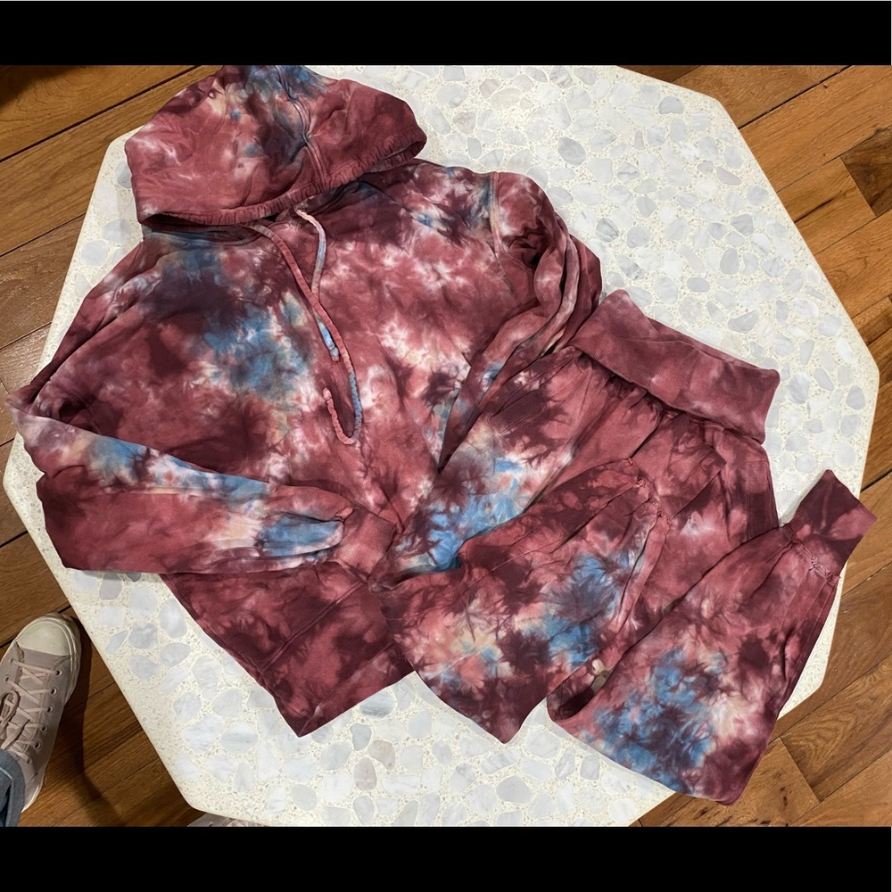 Young Fabulous & Broke Tie Dye Sweat Set